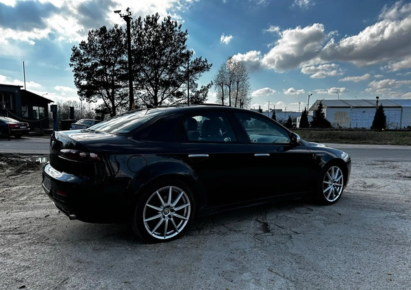 Alfa Romeo 159 cena 24900 przebieg: 235000, rok produkcji 2008 z Warszawa małe 79